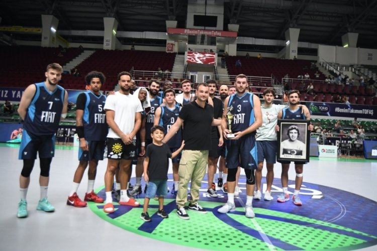 TOFAŞ, Cevat Soydaş Basketbol Turnuvası'nda &uuml;&ccedil;&uuml;nc&uuml; oldu