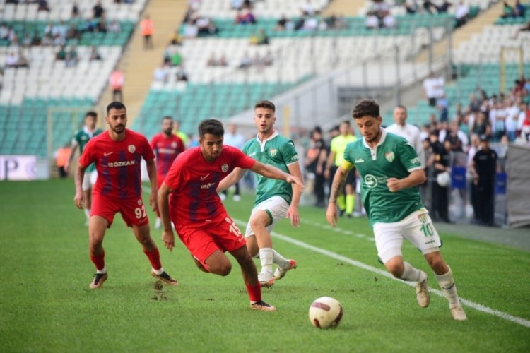 Bursaspor son anlarda teslim oldu