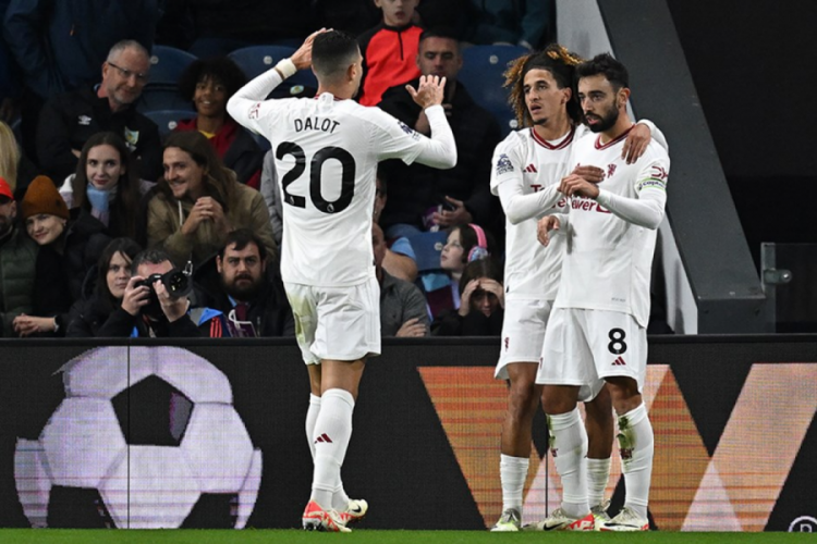 Manchester United, Burnley karşısında tek golle kazandı