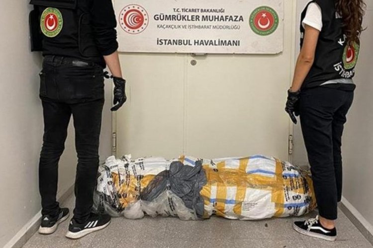 İstanbul Havalimanı'nda uyuşturucu operasyonu ger&ccedil;ekleştirdi