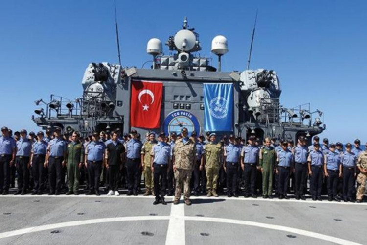 BM'den L&uuml;bnan'da g&ouml;revli Fatih Fırkateyni'ne ziyaret