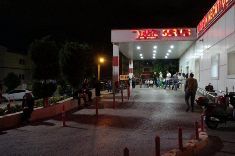 Kocaeli'nde hamsi yiyen 6 iş&ccedil;i zehirlenme ş&uuml;phesiyle hastaneye kaldırıldı