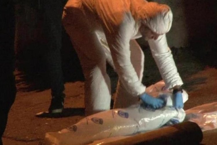 İstanbul'da halı i&ccedil;inden ceset &ccedil;ıktı!