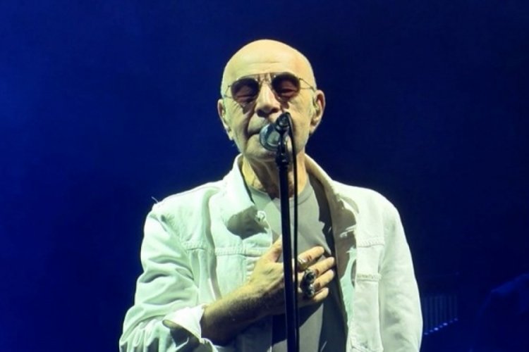Mazhar Alanson: &Ouml;zkan'sız ağlarım