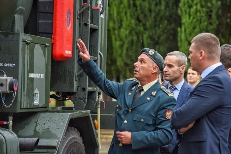 T&uuml;rkiye'nin g&ouml;nderdiği 3 askeri ara&ccedil; Karadağ'a ulaştı