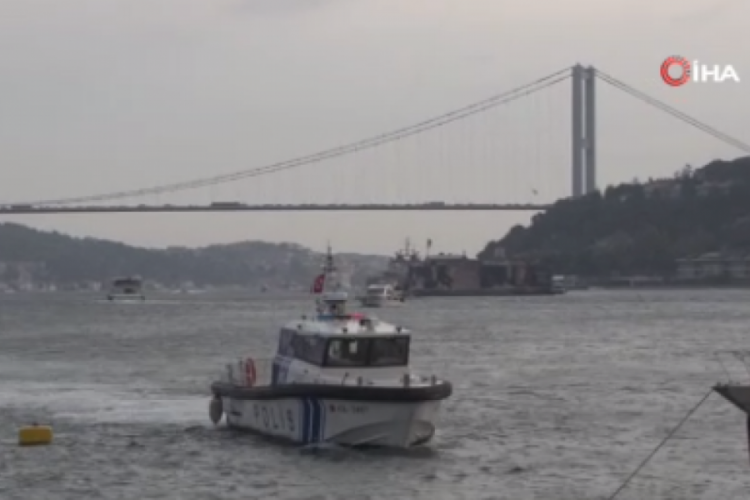İstanbul'da bir tekne alabora oldu! Teknedeki 4 kişi kurtarıldı