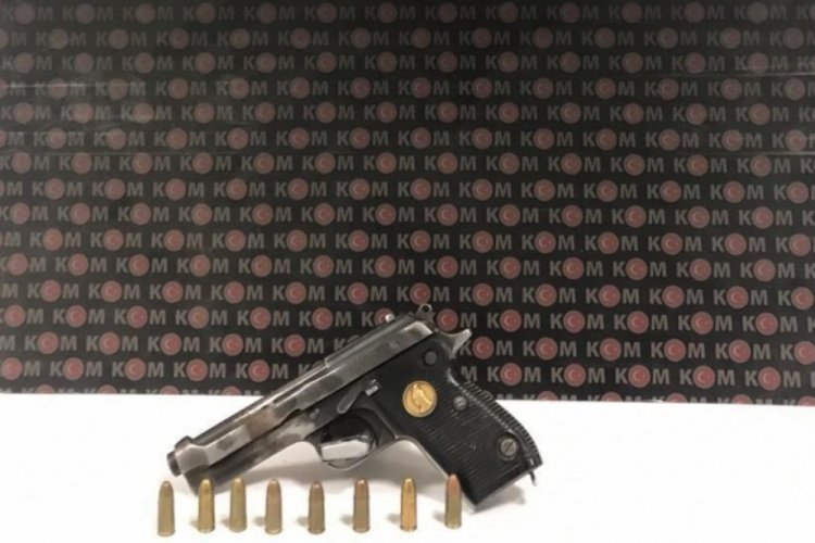 Muş'ta 24 adet g&uuml;mr&uuml;k ka&ccedil;ağı cep telefonu ele ge&ccedil;irildi