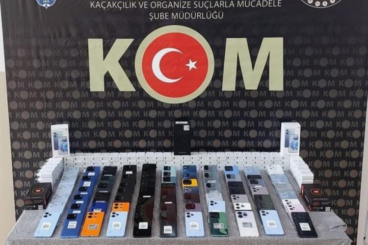 Hatay'da ka&ccedil;ak telefon operasyonu!