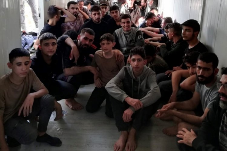 Yalova'da g&ouml;&ccedil;men ka&ccedil;ak&ccedil;ılığı operasyonu! 6 ş&uuml;pheli tutuklandı