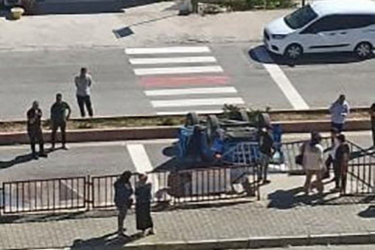 Elazığ'da el freni &ccedil;ekilmeyen ve geri giden ara&ccedil;, takla atarak durdu