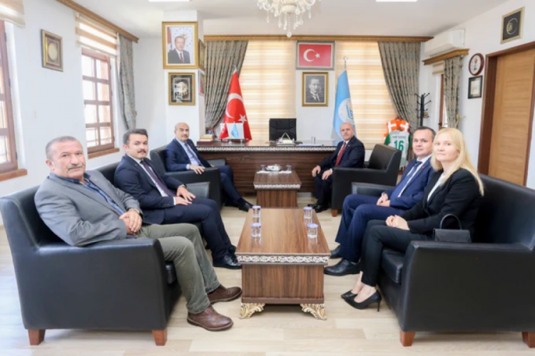 Vali Demirtaş, Büyükorhan Belediye Başkanı Korkmaz'ı ziyaret etti