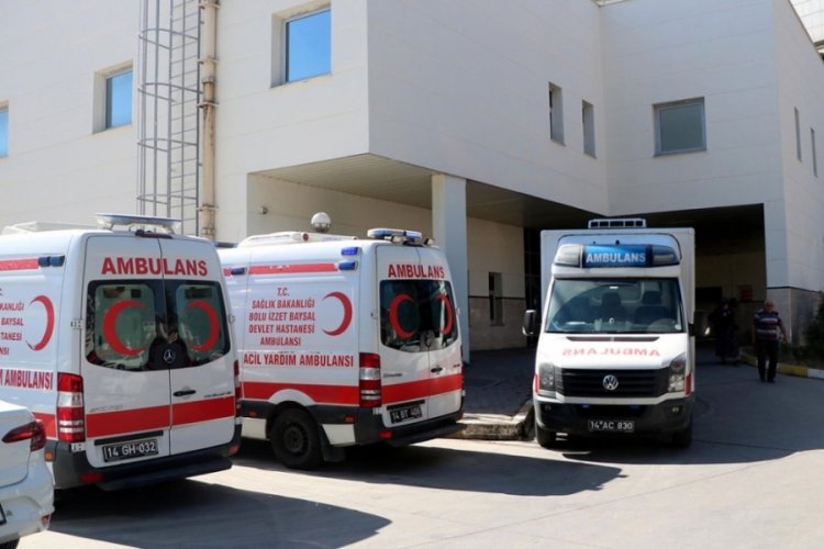 Bolu'da huzurevinde zehirlenme ş&uuml;phesiyle hastaneye kaldırılanlardan biri &ouml;ld&uuml;