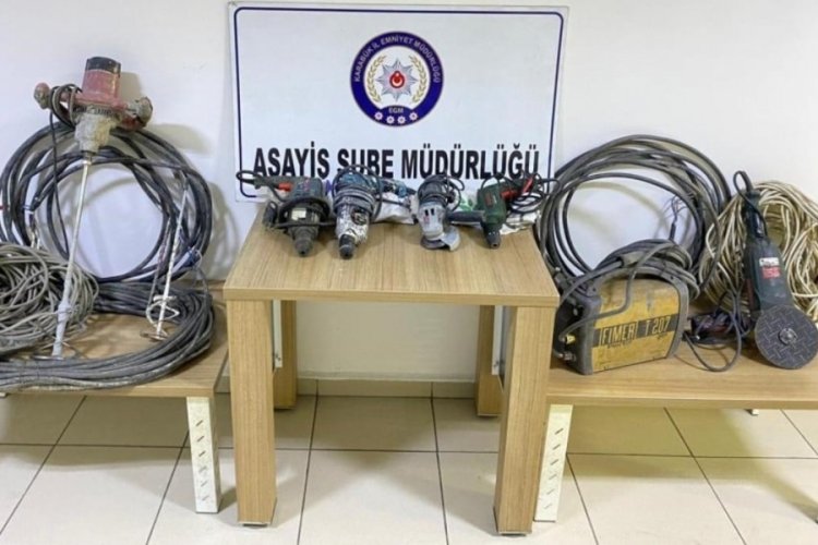 Karab&uuml;k'te polis 40 GB'lık g&ouml;r&uuml;nt&uuml; izleyerek hırsızı yakaladı