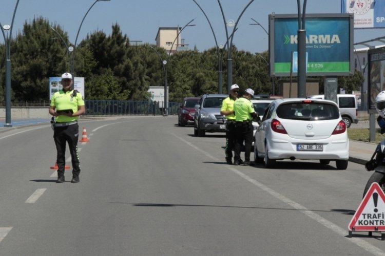 Ordu'da bir haftada 14 binden fazla ara&ccedil; denetlendi