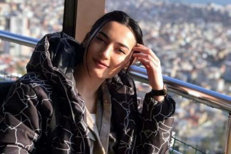 Aslıhan Sinem &Ccedil;i&ccedil;ek davasında gerginlik!