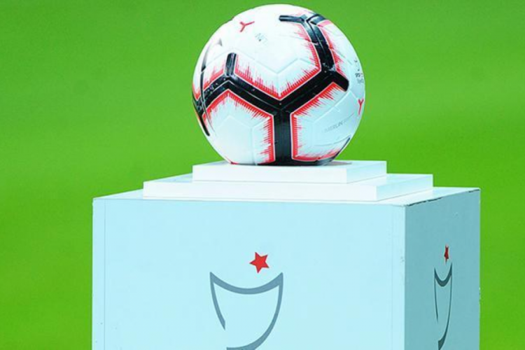 Fenerbah&ccedil;e, yarın RAMS Başakşehir'i ağırlayacak