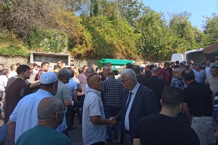 Bursa'da nişanlısıyla birlikte kazada &ouml;len gen&ccedil; kadının cenazesi Zonguldak'ta defnedildi