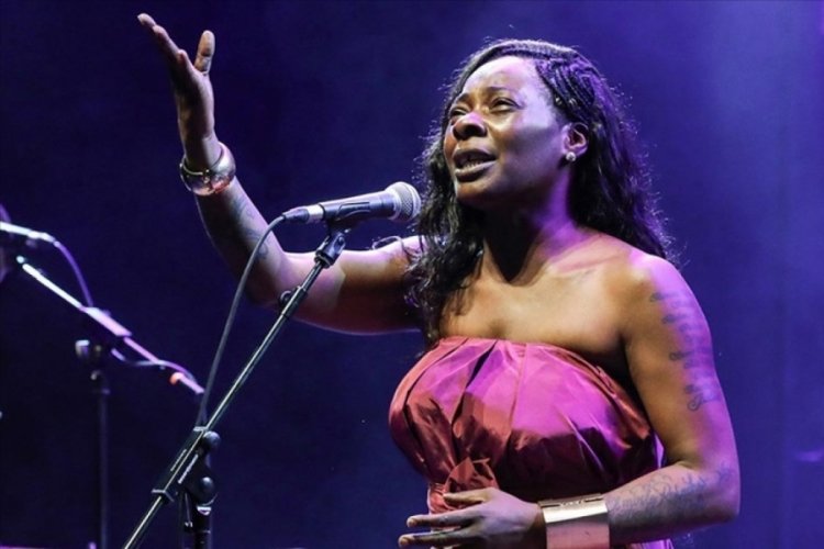 Buika Zorlu PSM'de konser verdi
