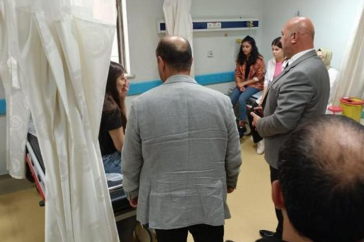 Van'da &ouml;ğretmenleri taşıyan minib&uuml;s kaza yaptı!