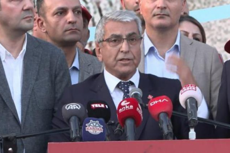 Cemal Canpolat, İstanbul İl Başkanlığı'na adaylığını a&ccedil;ıkladı