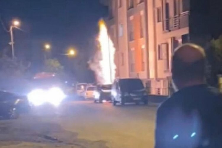 İstanbul'da doğalgaz kutusu alev aldı!