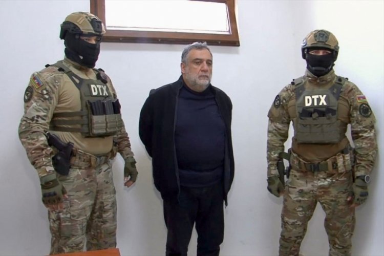 Karabağ'daki s&ouml;zde rejimin eski y&ouml;neticisi Vardanyan "ter&ouml;r&uuml; finanse etme" su&ccedil;lamasıyla tutuklandı