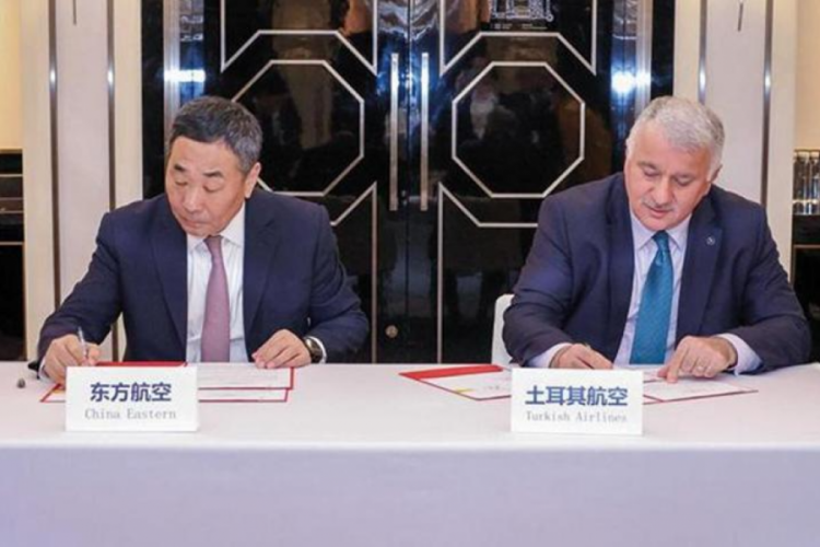THY, China Eastern Havayolları'yla işbirliği anlaşması imzaladı