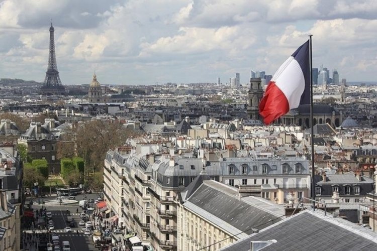 Paris'te tahtakurusu sorunu b&uuml;y&uuml;yor