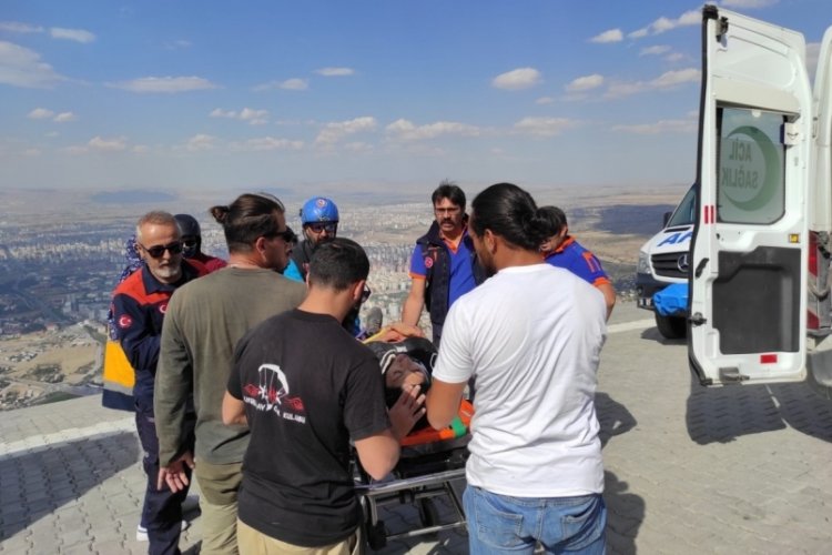 Kayseri'de yama&ccedil; paraş&uuml;t&uuml; d&uuml;şt&uuml;: 2 kişi yaralandı