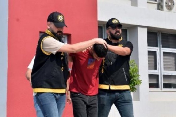 Adana'da husumetlisini t&uuml;fekle &ouml;ld&uuml;rd&uuml;