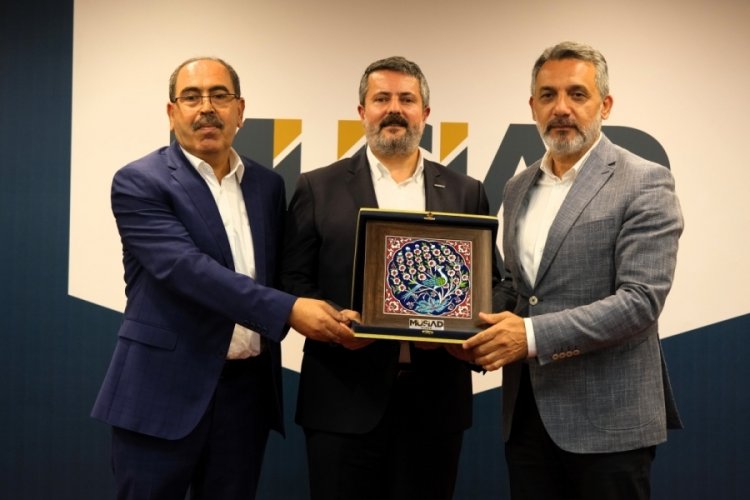 M&Uuml;SİAD Bursa, aile şirketlerinde verimlilik ve s&uuml;rd&uuml;r&uuml;lebilirliği masaya yatırdı