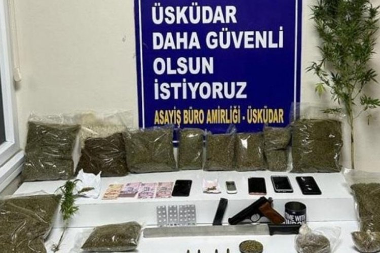 İstanbul'da uyuşturucu operasyonu! 1'i kadın 2 kişi yakalandı