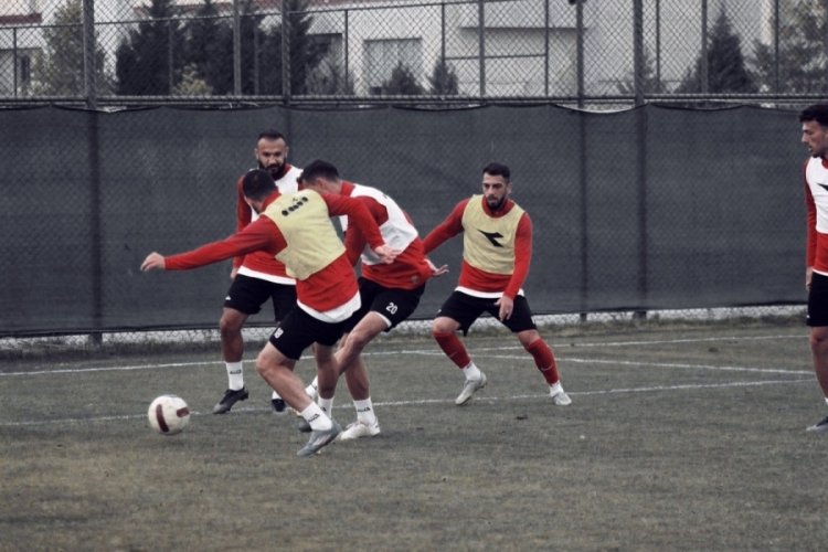 Afyonspor, Esenlerspor ma&ccedil;ı hazırlıklarına devam ediyor