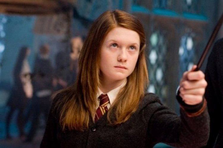 Harry Potter'ın Ginny Weasley'si anne oldu