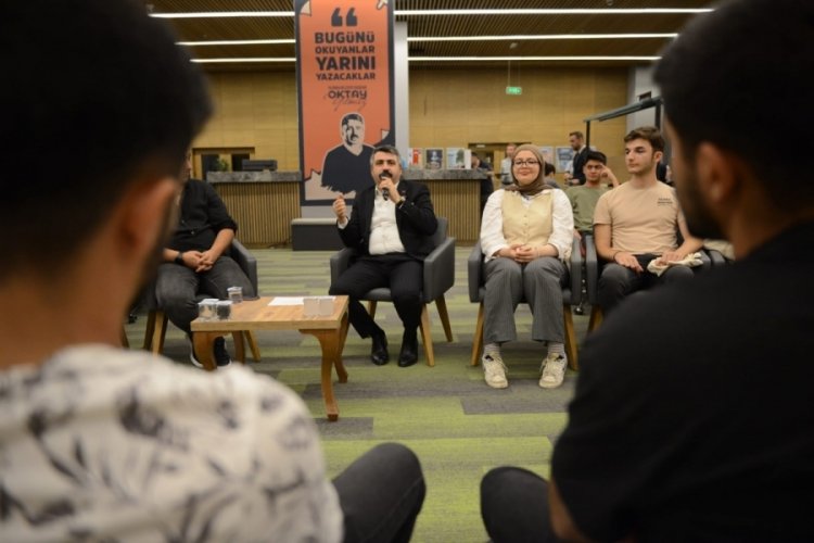 Başkan Oktay Yılmaz gen&ccedil;lerle buluştu