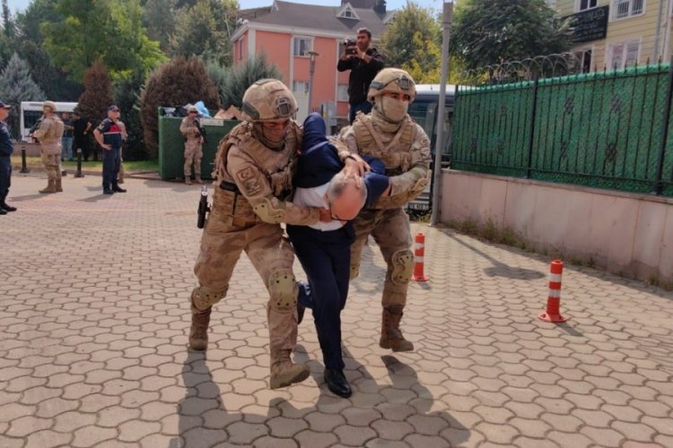 Bursa'da &ccedil;&ouml;kertilen Terkinler &ccedil;etesinde 16 tutuklama