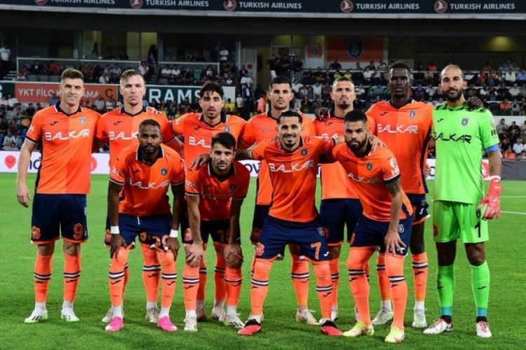 Başakşehir'den S&uuml;per Lig'e k&ouml;t&uuml; başlangı&ccedil;