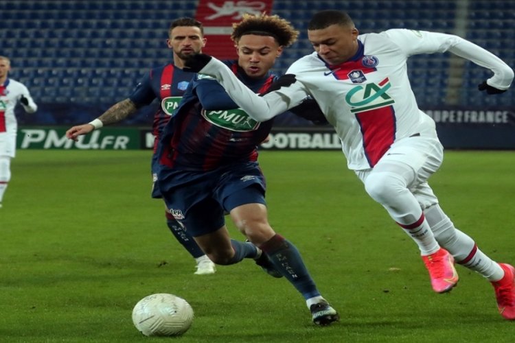 Fransız futbolcu Alexis Beka Beka'dan intihar girişimi