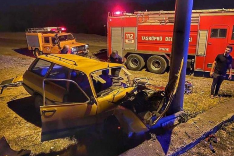 Aydınlatma direğine &ccedil;arpan s&uuml;r&uuml;c&uuml;den 24 g&uuml;n sonra acı haber geldi