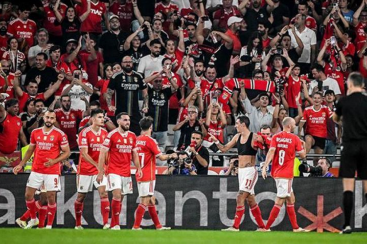 Benfica, Porto'yu mağlup etti