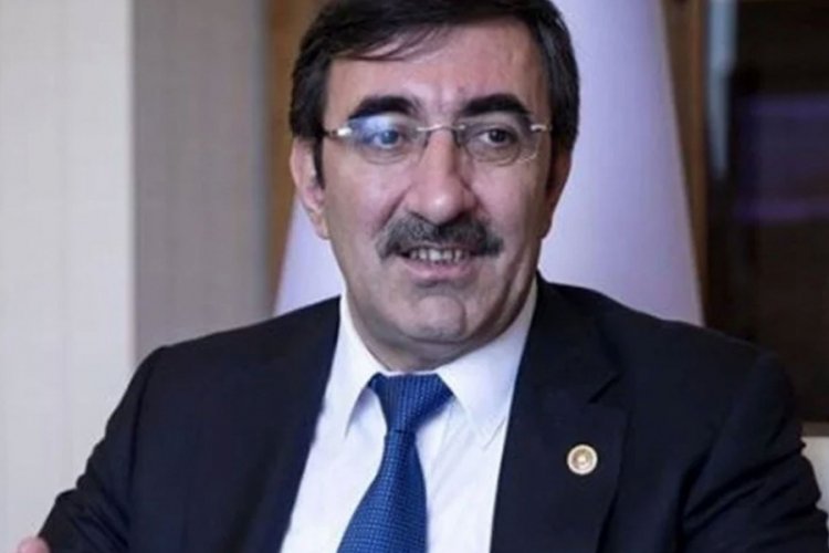 Cumhurbaşkanı Yardımcısı Yılmaz'dan İsve&ccedil;'te Cumhurbaşkanı Erdoğan'ı hedef alan provokasyona tepki