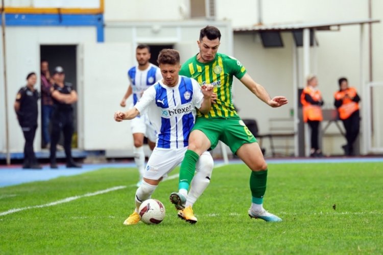 Tuzlaspor ile Şanlıurfaspor puanları paylaştı