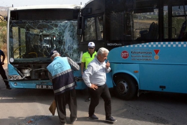 Kahramanmaraş'ta halk otob&uuml;sleri &ccedil;arpıştı: Yaralılar var