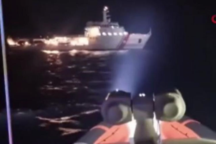 İtalya'da feribotta can pazarı!