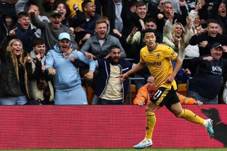 Wolverhampton, Manchester City'i 2-1'lik skorla ge&ccedil;ti
