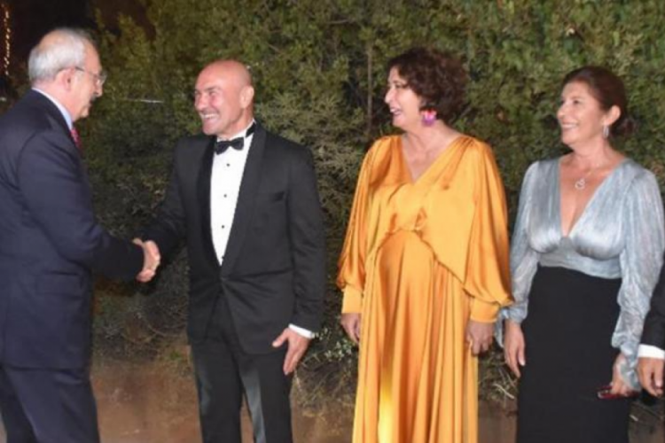 Soyer ailesinin mutlu g&uuml;n&uuml;