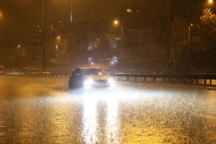 İstanbul'da sağanak etkili olmaya başladI