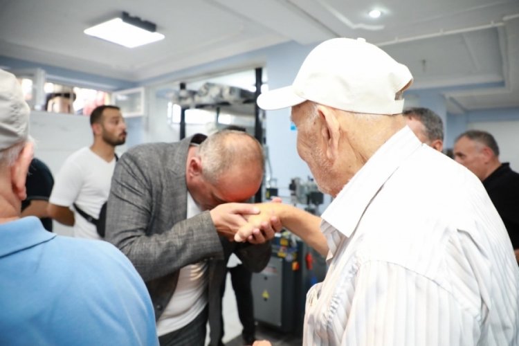 Gemlik Başkanı Sertaslan: Yaşlılarımızın hayatlarını kolaylaştırmaya devam edeceğiz