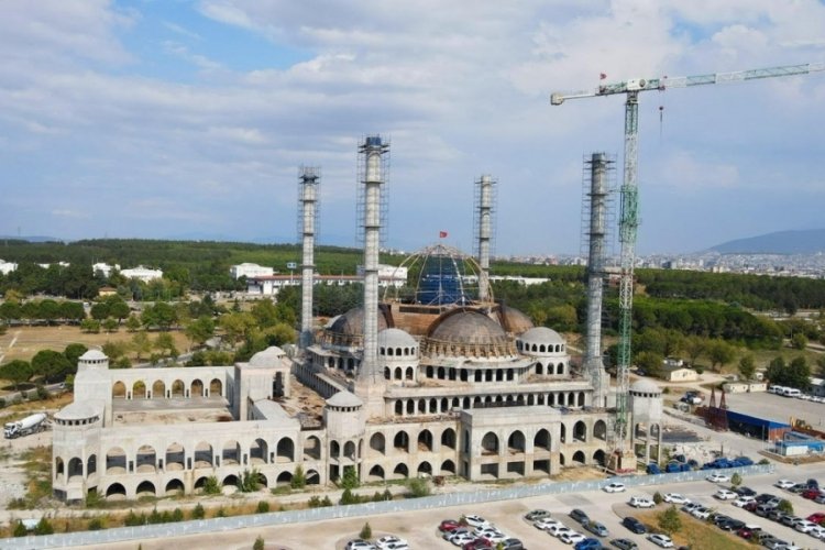 BU&Uuml;'de  cami ve k&uuml;lliyenin kaba inşaatı y&uuml;zde 95'lere ulaştı