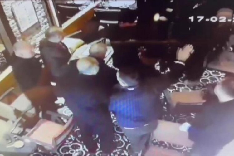 'Şahinler' su&ccedil; &ouml;rg&uuml;t&uuml; &uuml;yelerinin kafedekileri darbettiği anlar ortaya &ccedil;ıktı